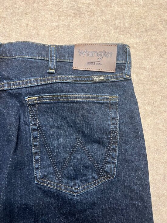 Wrangler Regular Fit Straight Leg Denim Jeans Men's 36 X 30 - Picture 9 of 11